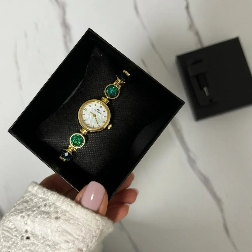 SKU0011 Retro Gold/Blue Stones Women Fashion Watch Stainless steel +‎ gift bag
